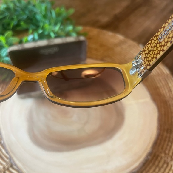 Coach Sunglasses with Pink Heart Logo Comes with Original Case - Picture 10 of 15